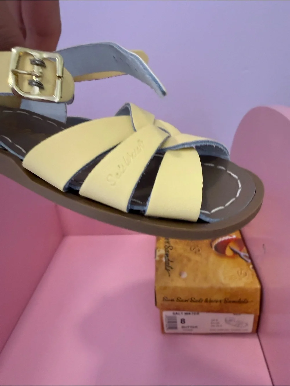 Salt Water Kids Yelow Leather Sandals with Buckle Closure